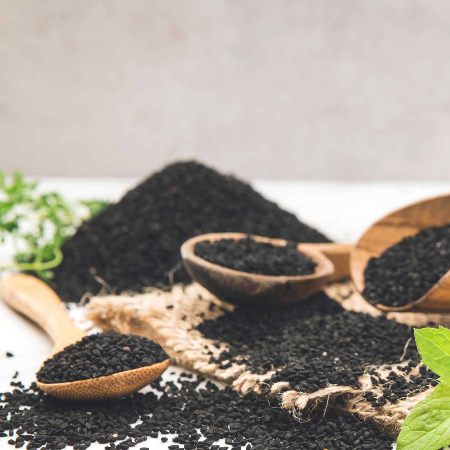 Kalonjee (Nigella Seeds)